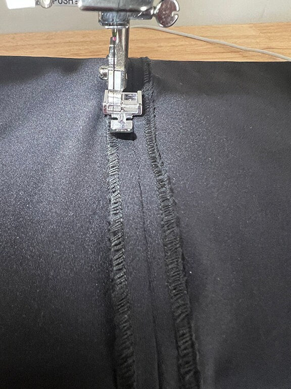 Leggings Sewing Pattern / Split Hem Pants Sewing Pattern / Digital Sewing Pattern / 7/8 Length Pants