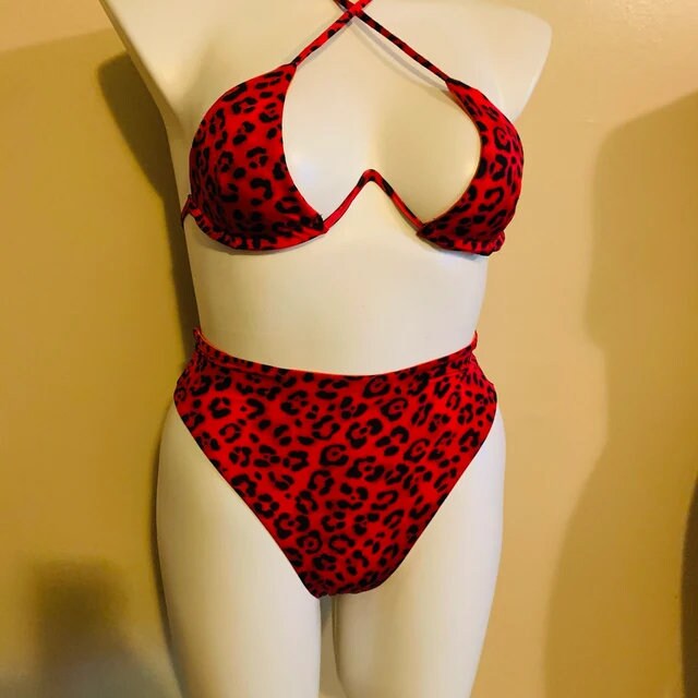 Swimsuit Top Sewing Pattern, Size XS - 2XL, Instant Download – Shakti  Patterns